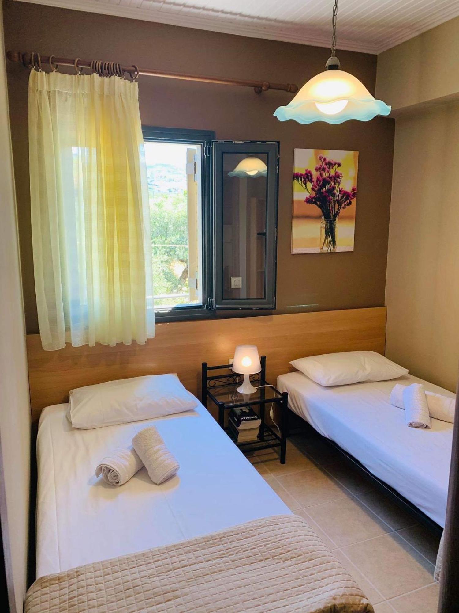 Finikes Apartments 斯陶帕 客房 照片
