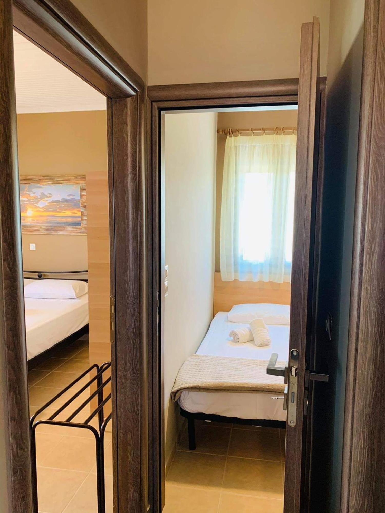 Finikes Apartments 斯陶帕 客房 照片