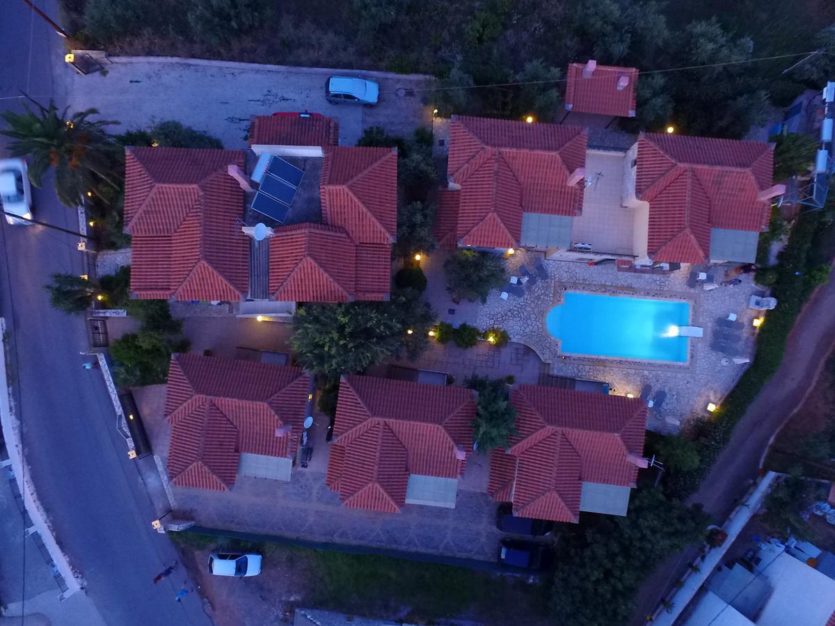 Finikes Apartments 斯陶帕 外观 照片